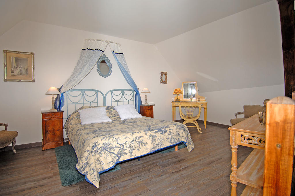 Château du Max Le Theil (Allier) Quarto foto