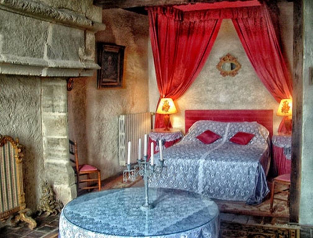 Château du Max Le Theil (Allier) Quarto foto